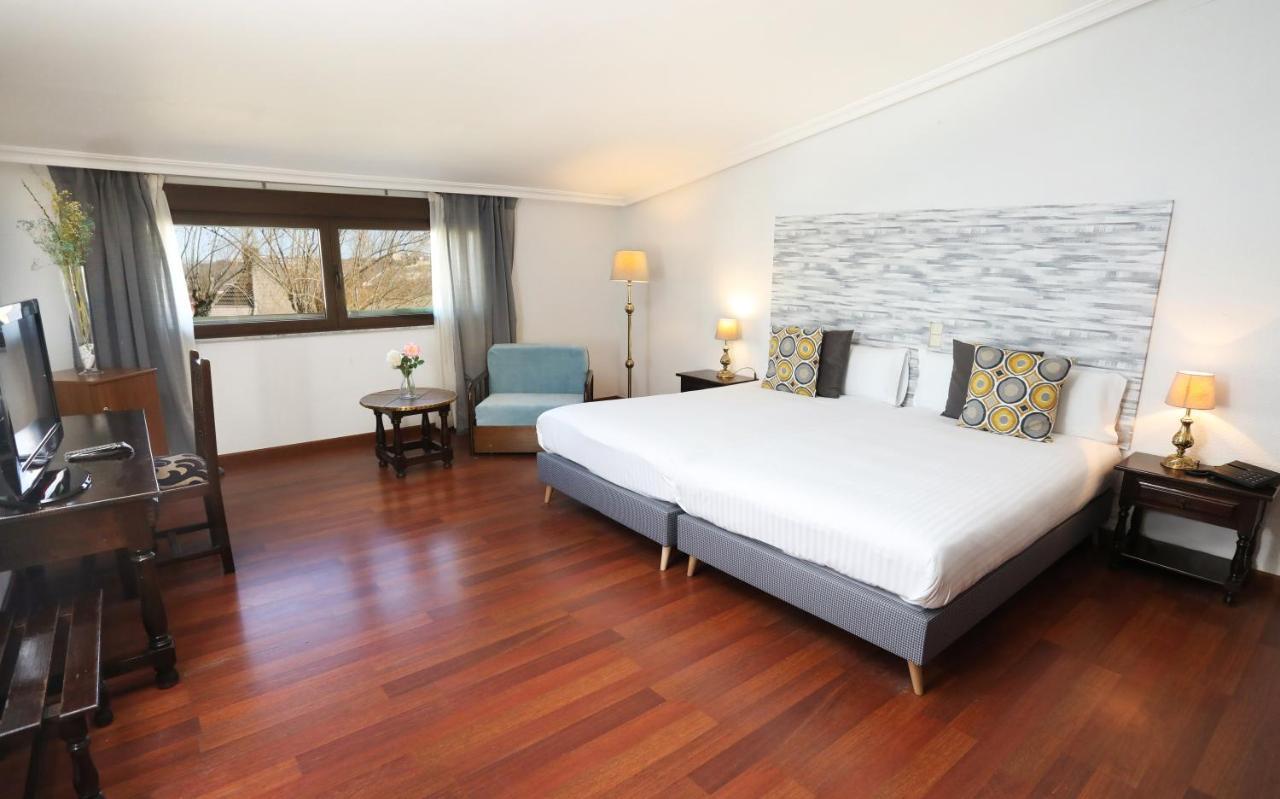 Hotel Conde Rodrigo II By Eme Hoteles Ciudad Rodrigo Ngoại thất bức ảnh