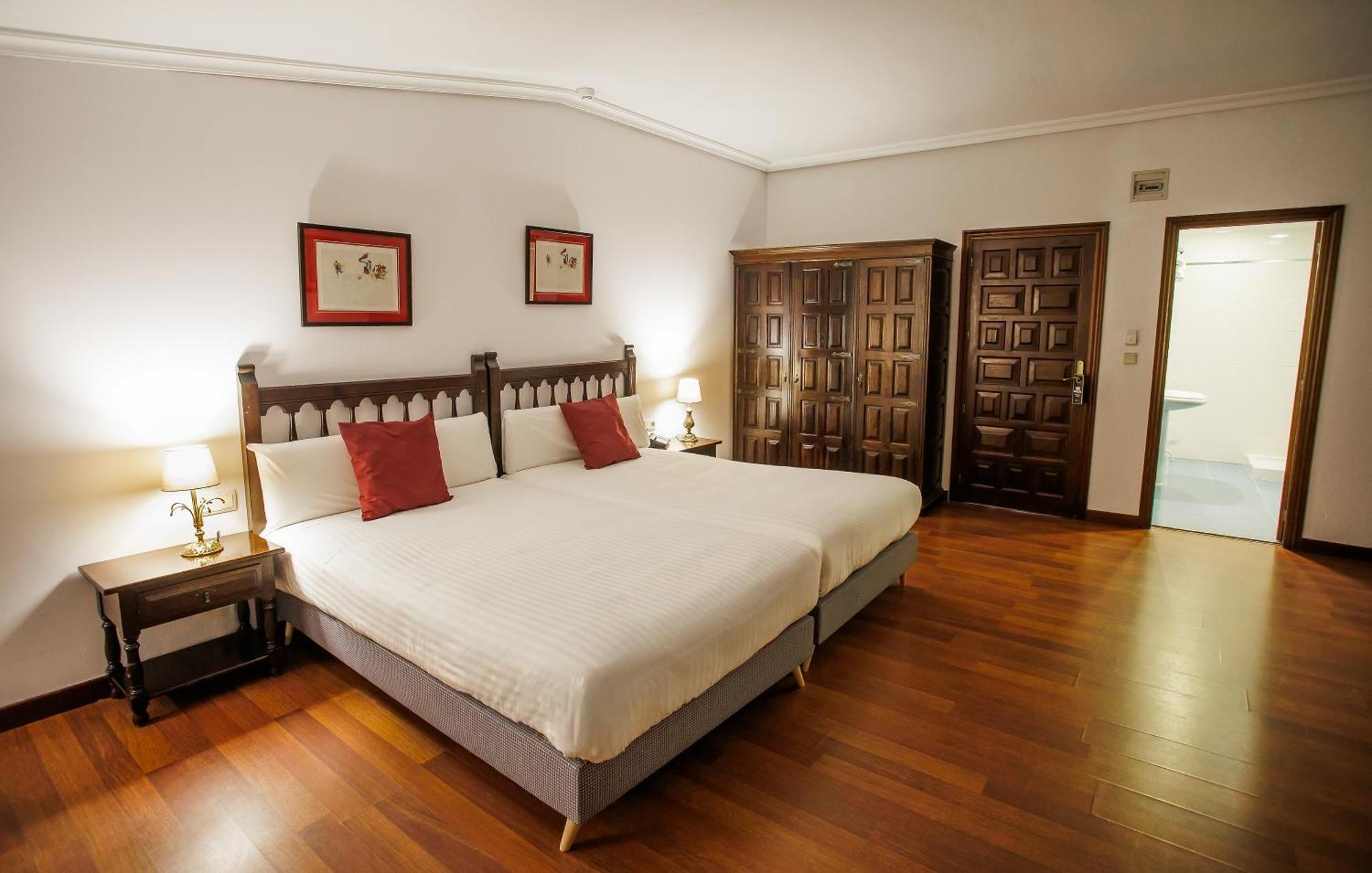 Hotel Conde Rodrigo II By Eme Hoteles Ciudad Rodrigo Ngoại thất bức ảnh