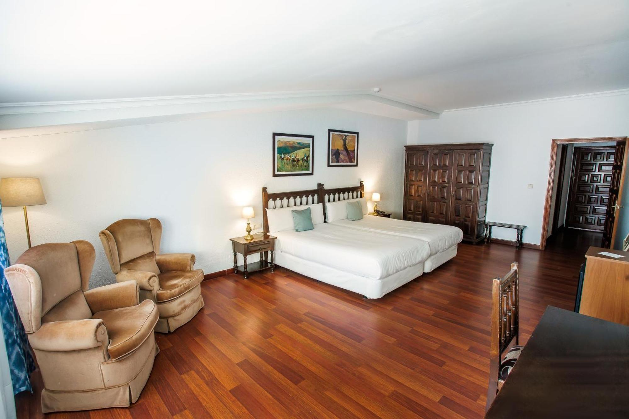 Hotel Conde Rodrigo II By Eme Hoteles Ciudad Rodrigo Ngoại thất bức ảnh